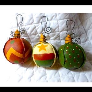 Hand painted Rustic Ornaments
Set of 3 New